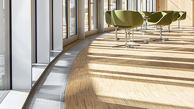 Raumtemperierung mit Unterflursystemen